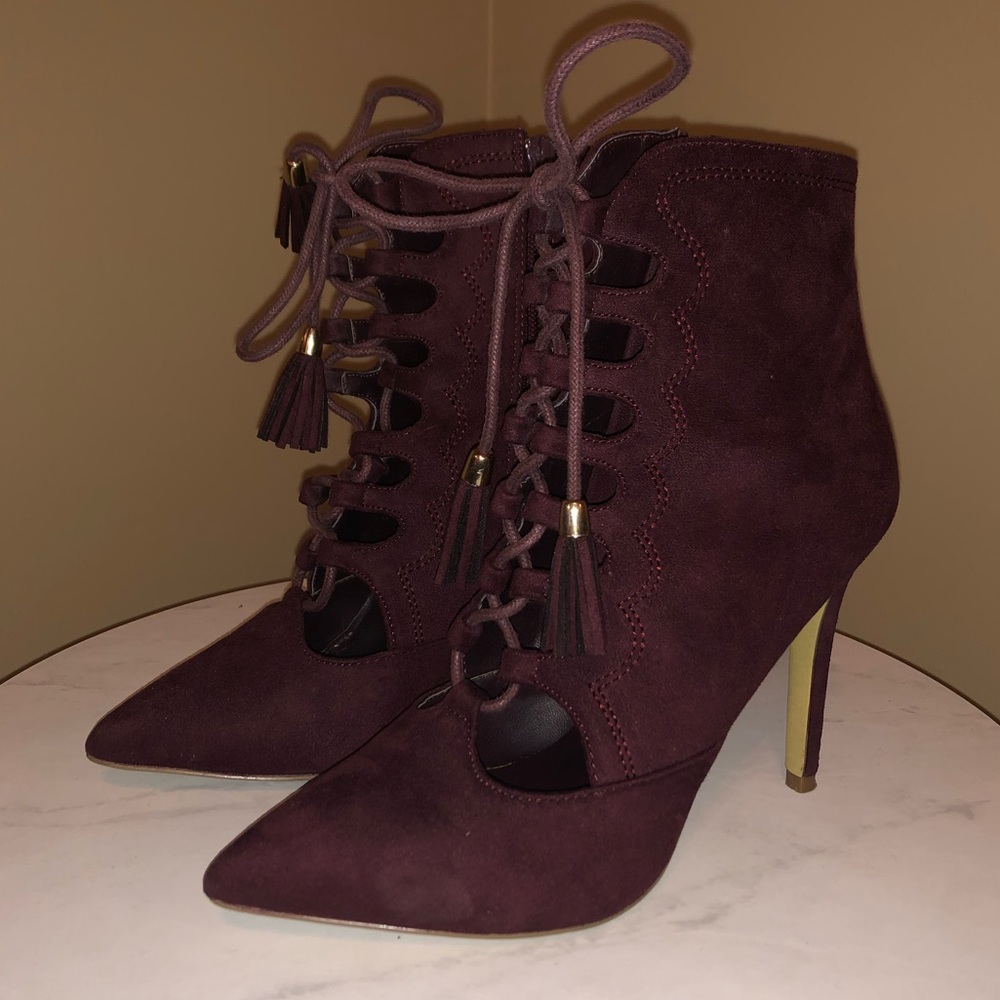 Zigi Soho heeled laced up booties